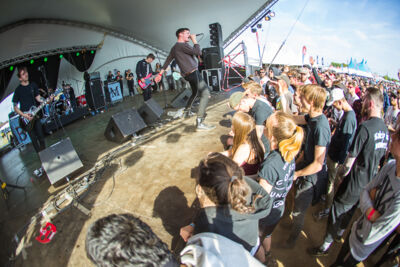 Boston Manor @ Groezrock 2017, picture 2, photographed by Dorien Goetschalckx - FrontView Magazine