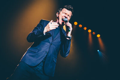 Rick Astley @ Stadsschouwburg Antwerpen, picture 5, photographed by Elke Briers - FrontView Magazine