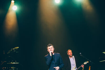 Rick Astley @ Stadsschouwburg Antwerpen, picture 9, photographed by Elke Briers - FrontView Magazine