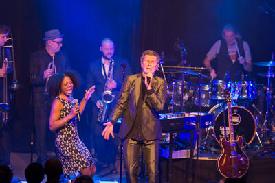 Soulsister @ De Casino, picture 7, photographed by dirk janssens - FrontView Magazine