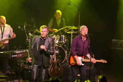 Soulsister @ De Casino, picture 10, photographed by dirk janssens - FrontView Magazine