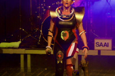 Kenji Minogue @ Vooruit, picture 3, photographed by Bart Baevegems - FrontView Magazine