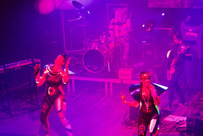 Kenji Minogue @ Vooruit, picture 14, photographed by Bart Baevegems - FrontView Magazine
