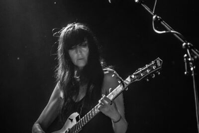 Evi Vine @ Depot Leuven, picture 2, photographed by Luc Luyten - FrontView Magazine