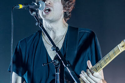 The Kooks @ Ancienne Belgique, picture 4, photographed by Edwin Houdevelt - FrontView Magazine