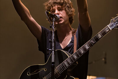The Kooks @ Ancienne Belgique, picture 5, photographed by Edwin Houdevelt - FrontView Magazine