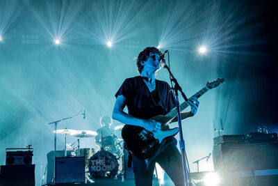 The Kooks @ Ancienne Belgique, picture 8, photographed by Edwin Houdevelt - FrontView Magazine