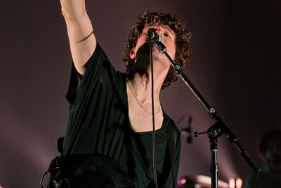 The Kooks @ Ancienne Belgique, picture 14, photographed by Edwin Houdevelt - FrontView Magazine