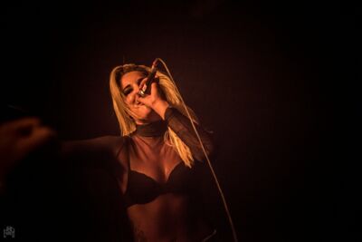 The Charm the Fury @ Club de B Torhout, picture 8, photographed by Luc Luyten - FrontView Magazine