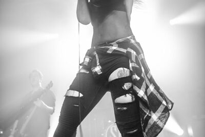 The Charm the Fury @ Club de B Torhout, picture 14, photographed by Luc Luyten - FrontView Magazine
