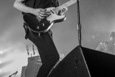 The Kooks @ 013, picture 1, photographed by Erwin Evrard - FrontView Magazine