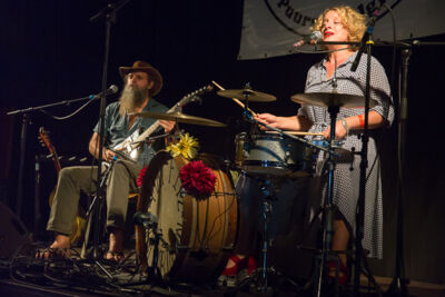 Hat Fitz & Cara (AUS/N-IRL) @ Duvelblues, picture 7, photographed by Marc Verdonck - FrontView Magazine