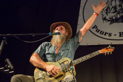 Hat Fitz & Cara (AUS/N-IRL) @ Duvelblues, picture 10, photographed by Marc Verdonck - FrontView Magazine