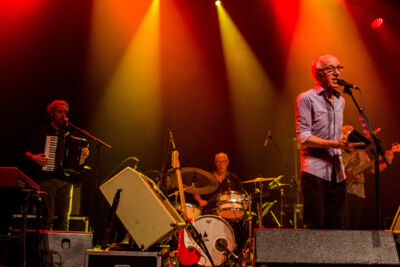 Raymond van het Groenewoud 40 jaar meisjes @ Het Depot, picture 22, photographed by Raf Degeest - FrontView Magazine