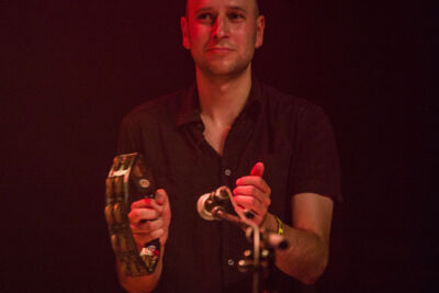 Raymond van het Groenewoud 40 jaar meisjes @ Het Depot, picture 27, photographed by Raf Degeest - FrontView Magazine