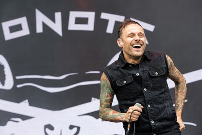 Donots @ Rock Am Ring 2017, foto 13, foto's door Edwin Houdevelt - FrontView Magazine