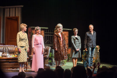 Het Kerkhofclubje @ Fakkeltheater - Rode zaal, picture 17, photographed by Goele Bormans - FrontView Magazine