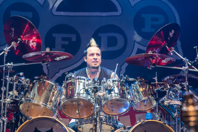 Five Finger Death Punch @ 013, picture 5, photographed by Dorien Goetschalckx - FrontView Magazine