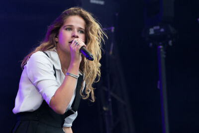 Laura Tesoro @ Kanaalfeesten, picture 6, photographed by Marc Verdonck - FrontView Magazine