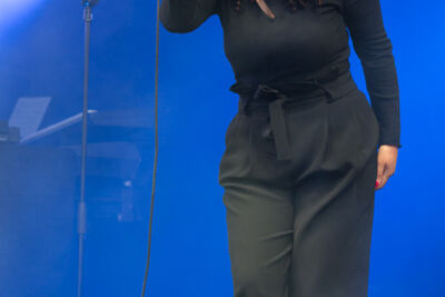 Laura Tesoro @ Kanaalfeesten, picture 30, photographed by Marc Verdonck - FrontView Magazine