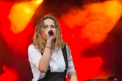 Laura Tesoro @ Kanaalfeesten, picture 36, photographed by Marc Verdonck - FrontView Magazine