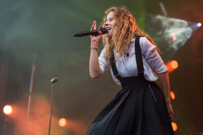 Laura Tesoro @ Kanaalfeesten, picture 41, photographed by Marc Verdonck - FrontView Magazine