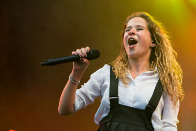 Laura Tesoro @ Kanaalfeesten, picture 42, photographed by Marc Verdonck - FrontView Magazine