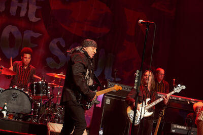 Little Steven and the Disciples of Soul @ De Roma, picture 34, photographed by James Van Roosbroeck - FrontView Magazine