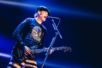 blink-182 @ Ahoy Rotterdam, picture 2, photographed by Elke Briers - FrontView Magazine
