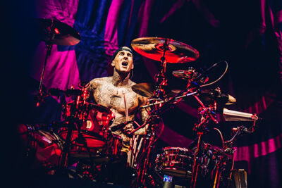 blink-182 @ Ahoy Rotterdam, picture 6, photographed by Elke Briers - FrontView Magazine