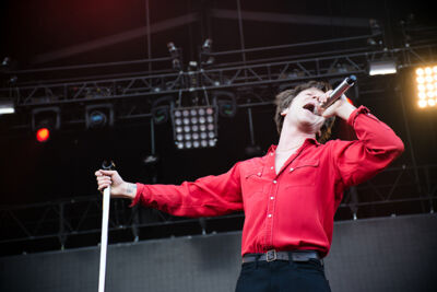 Cage The Elephant @ Mainsquare Festival 2017, picture 9, photographed by Magali Decamps - FrontView Magazine