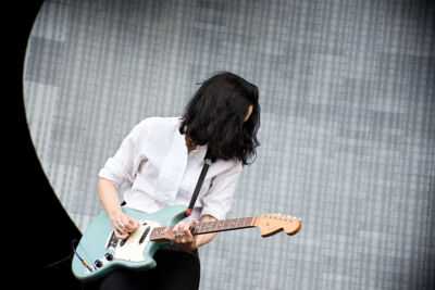 Savages @ Mainsquare Festival 2017, foto 6, foto's door Magali Decamps - FrontView Magazine