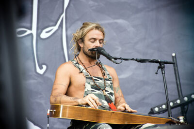 Xavier Rudd @ Mainsquare Festival 2017, picture 2, photographed by Magali Decamps - FrontView Magazine