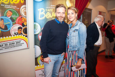 Première Café Beveren @ Rode zaal Fakkeltheater, foto 7, foto's door Goele Bormans - FrontView Magazine