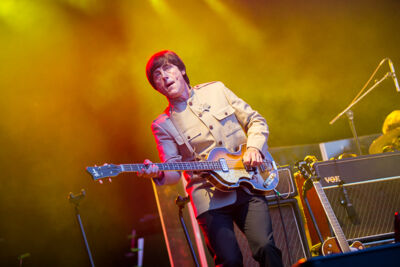 The Bootleg Beatles @ Beleuvenissen, picture 10, photographed by Kurt Jacobs - FrontView Magazine