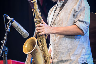 Omer Avital Quintet @ Gent Jazz 2017, picture 14, photographed by Jan van Hecke - FrontView Magazine