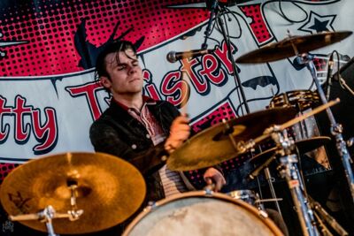 The Howlin' Jaws @ Sjock, picture 12, photographed by Luc Luyten - FrontView Magazine
