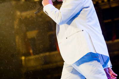 Bart Kaëll @ Vlaanderen Feest! Antwerpen, picture 2, photographed by Dimitri Vanlommel - FrontView Magazine