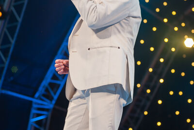 Bart Kaëll @ Vlaanderen Feest! Antwerpen, picture 12, photographed by Dimitri Vanlommel - FrontView Magazine