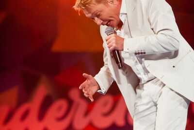 Bart Kaëll @ Vlaanderen Feest! Antwerpen, picture 29, photographed by Dimitri Vanlommel - FrontView Magazine