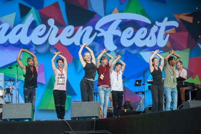 Repetities Vlaanderen Feest 2017 @ Grote Markt Antwerpen, foto 69, foto's door Goele Bormans - FrontView Magazine
