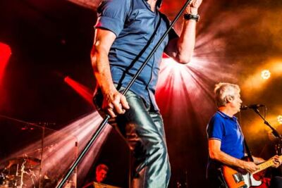Soulsister @ Lommel leeft, foto 18, foto's door Gert Daemen - FrontView Magazine