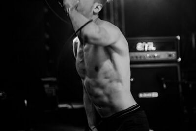 Clench your Fist @ Rock Herk, picture 10, photographed by Luc Luyten - FrontView Magazine