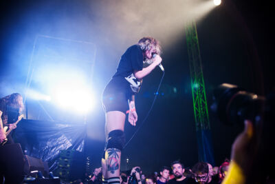 Cocaine Piss @ Dour Festival 2017, foto 5, foto's door Magali Decamps - FrontView Magazine