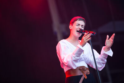 Noemi Wolfs @ Beleuvenissen, foto 1, foto's door Kurt Jacobs - FrontView Magazine