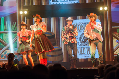 Revueshow Fascination @ Het Witte Paard, foto 14, foto's door Goele Bormans - FrontView Magazine