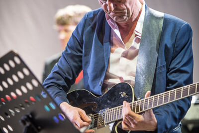 Einstürzende Neubauten @ Gent Jazz 2017, picture 10, photographed by Jan van Hecke - FrontView Magazine