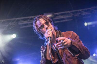 Iceage @ Rock Herk, picture 6, photographed by Luc Luyten - FrontView Magazine