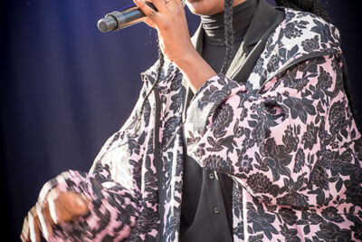 Coely @ Suikerrock 2017, picture 2, photographed by Jan van Hecke - FrontView Magazine