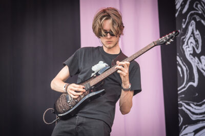 Coely @ Suikerrock 2017, picture 14, photographed by Jan van Hecke - FrontView Magazine